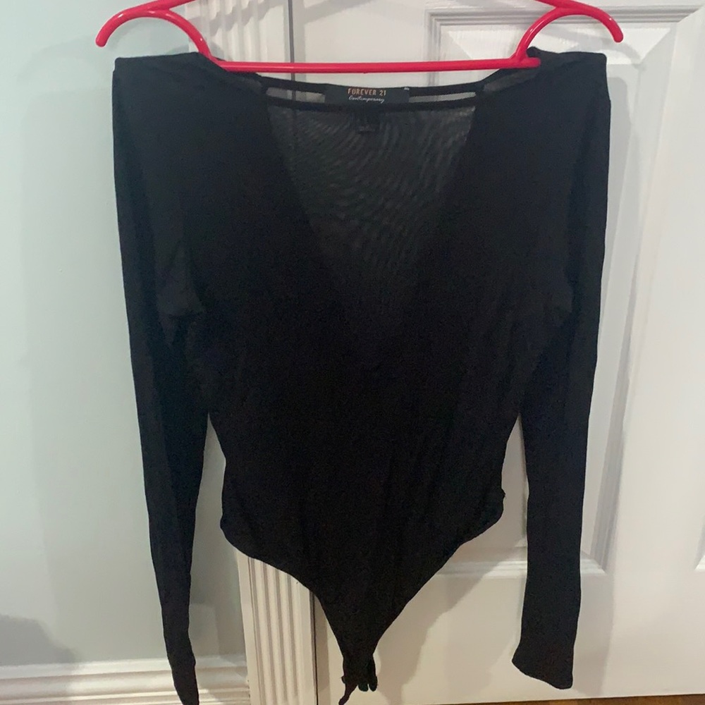 See through middle forever 21 bodysuit size M!